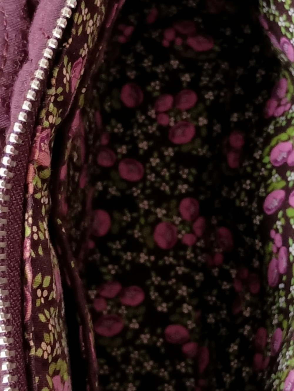 Vera Bradley Deep Plum Quilted With Floral Interior Shoulder Bag EUC - Picture 8 of 8